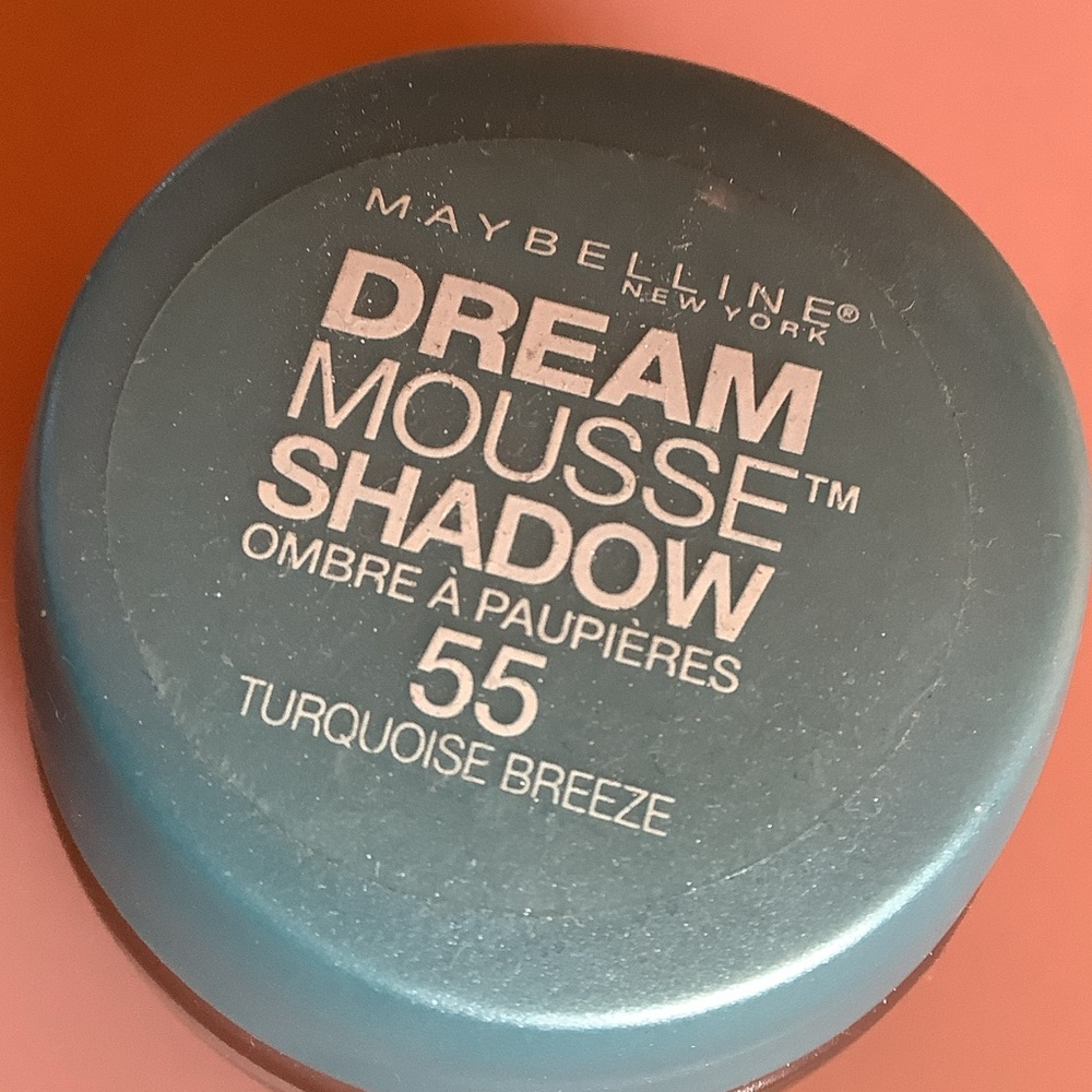Maybelline Dream Mousse eye Shadow 55 Turquoise Breeze - Teal Blue
